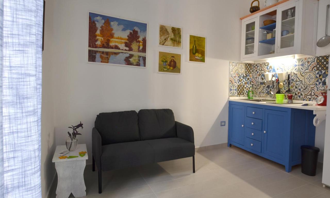 Meme Apartment Бари Екстериор снимка