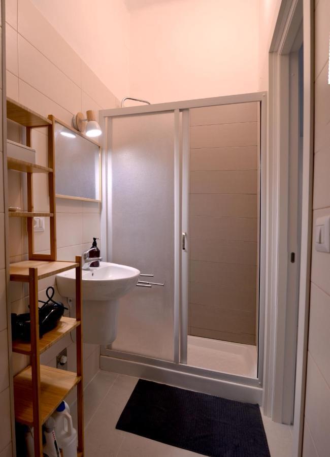 Meme Apartment Бари Екстериор снимка