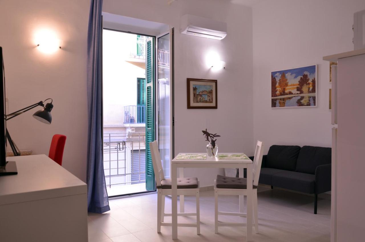 Meme Apartment Бари Екстериор снимка