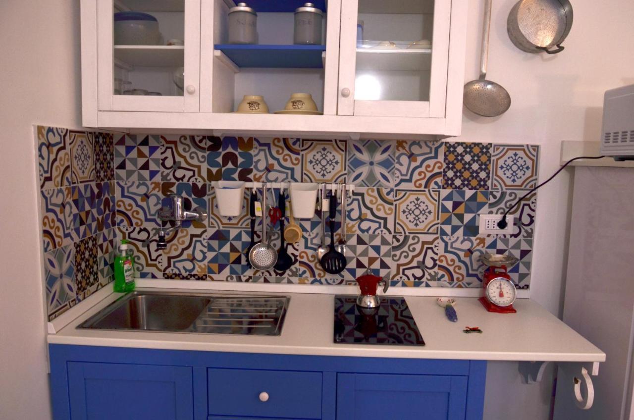 Meme Apartment Бари Екстериор снимка